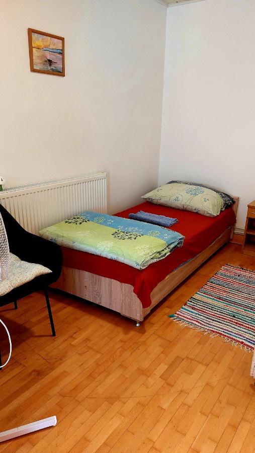 Mandula Apartman Segedin Dış mekan fotoğraf